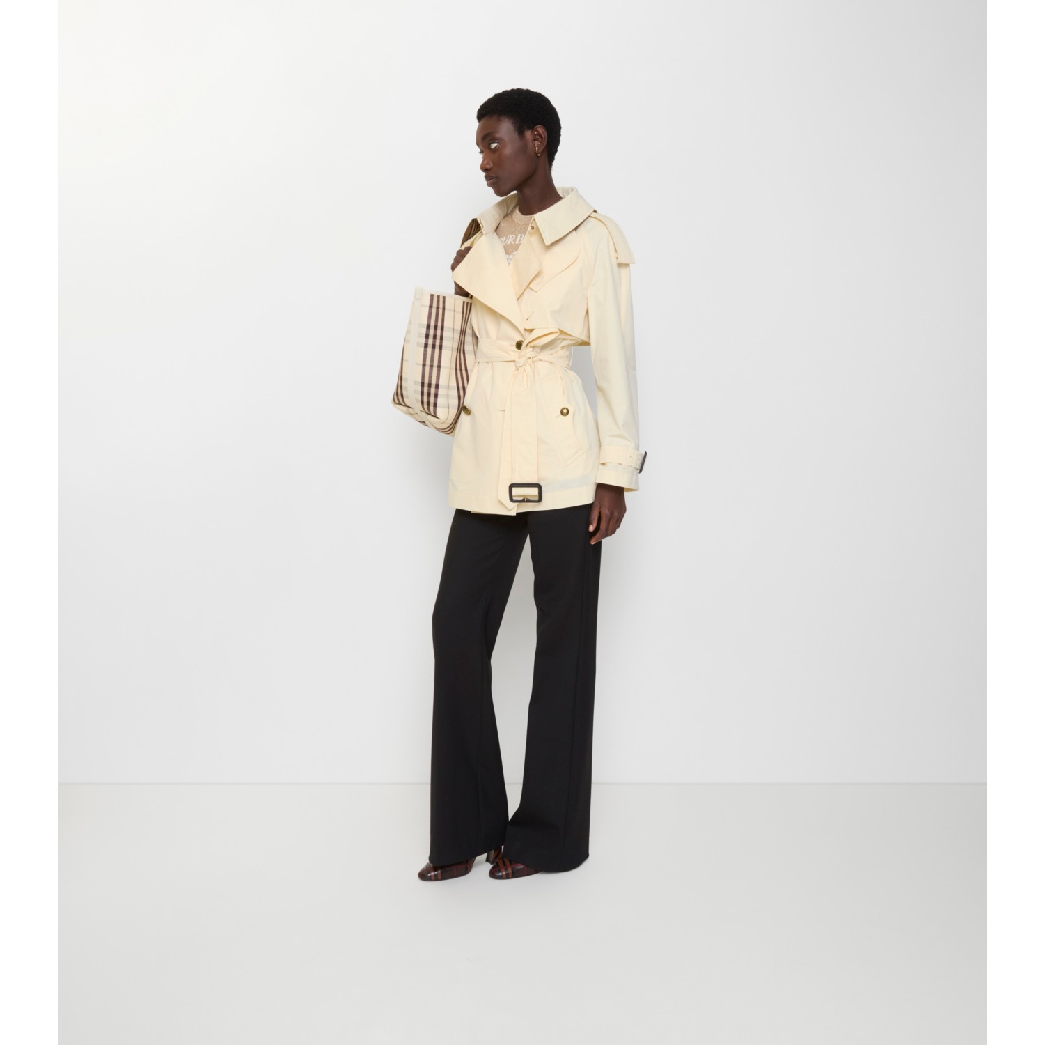 短款轻盈棉质 Fitzrovia Trench 风衣