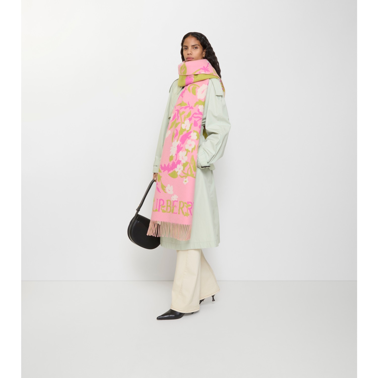 宽版花卉马术骑士徽标羊绒围巾