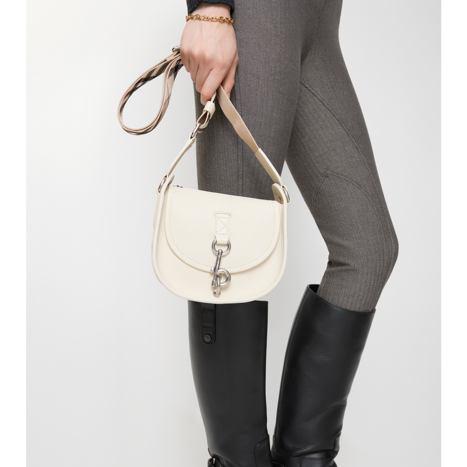 迷你 B 字型卡扣信使包