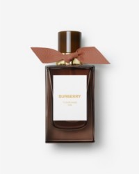 Burberry高定香氛系列，都铎玫瑰香氛瓶