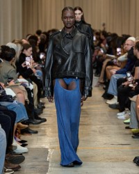 SS23 Look 36