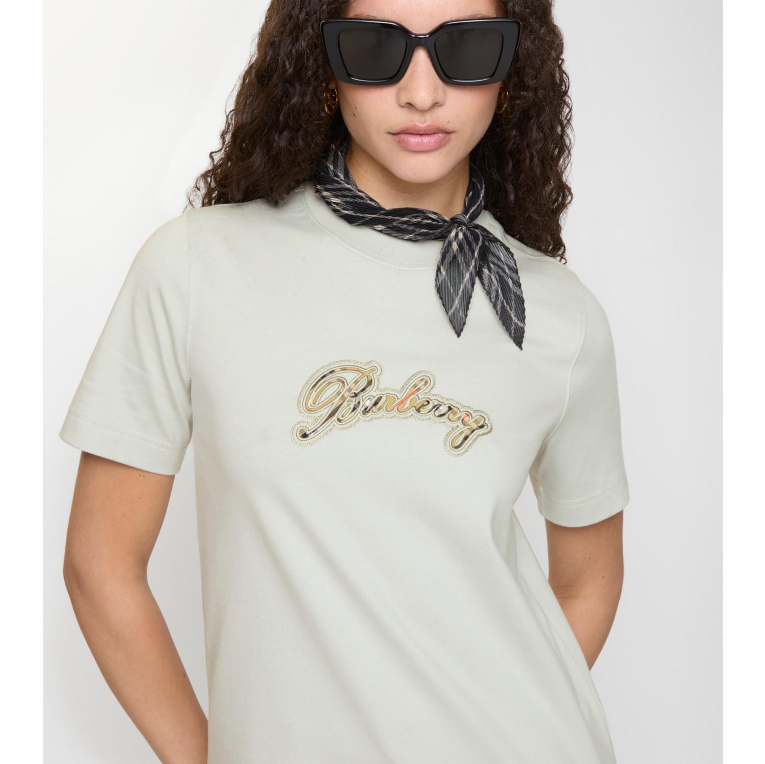 格纹草书风格徽标装饰棉质 T 恤衫