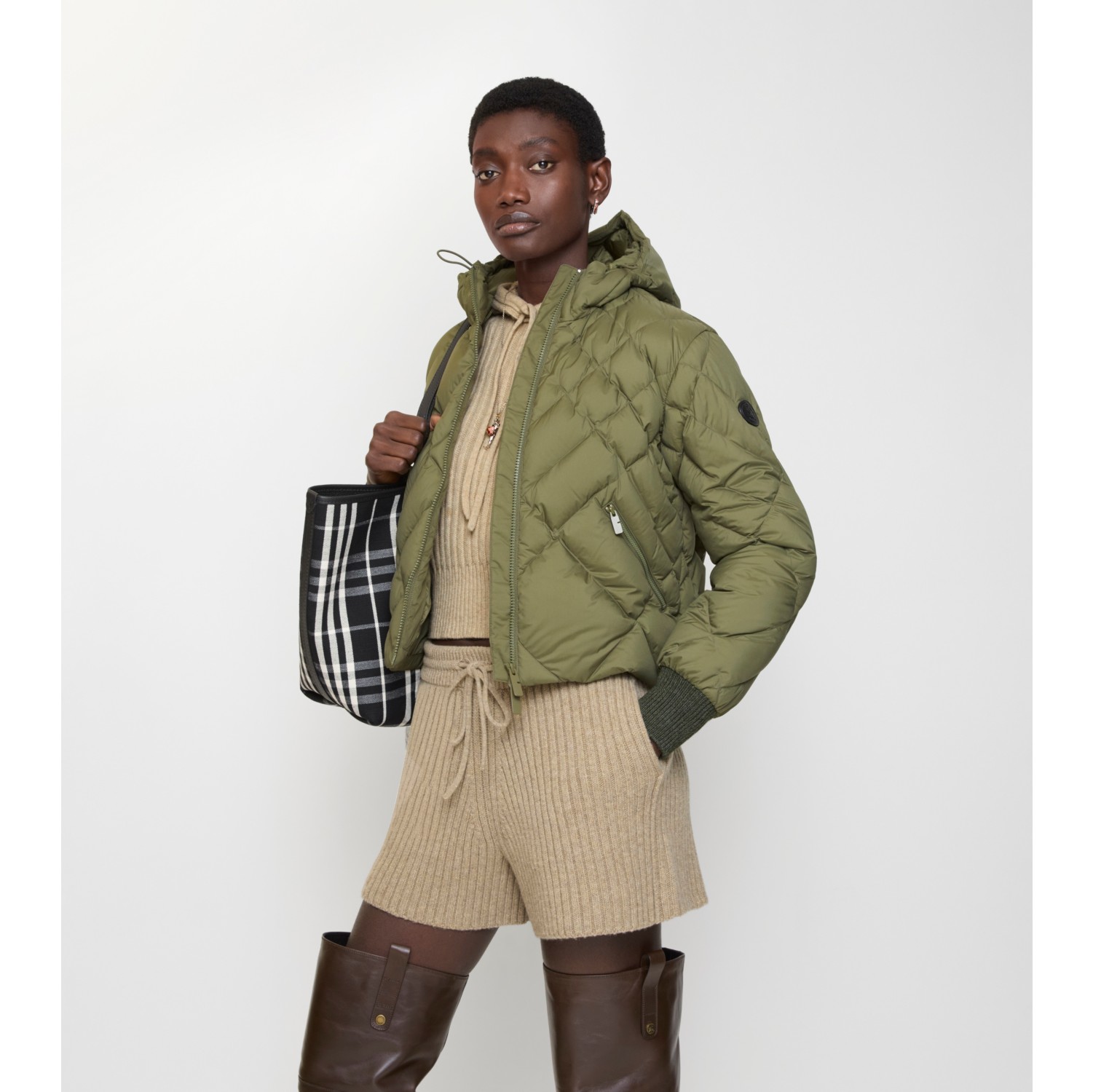 格纹缝线尼龙 Delley 羽绒服