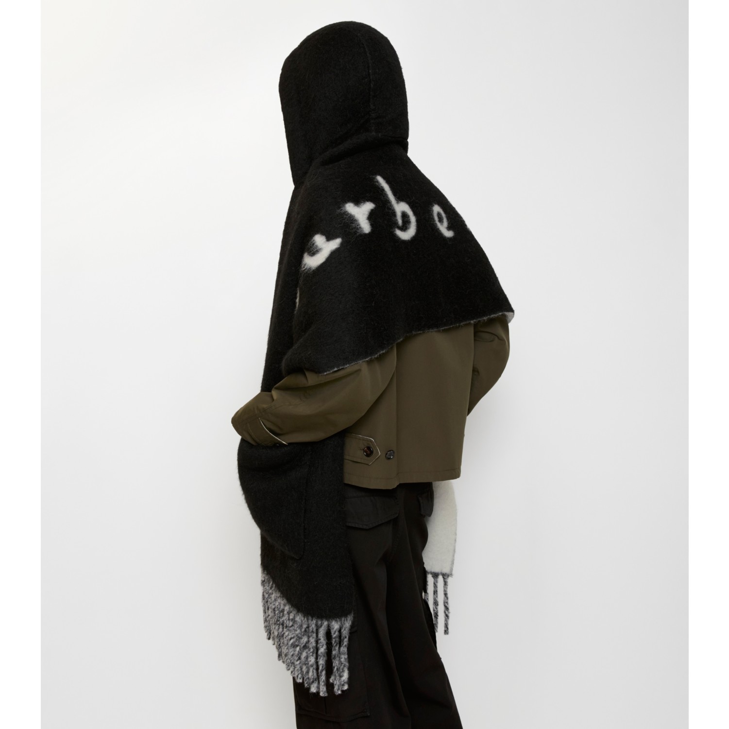 品牌徽标羊驼毛混纺连帽围巾