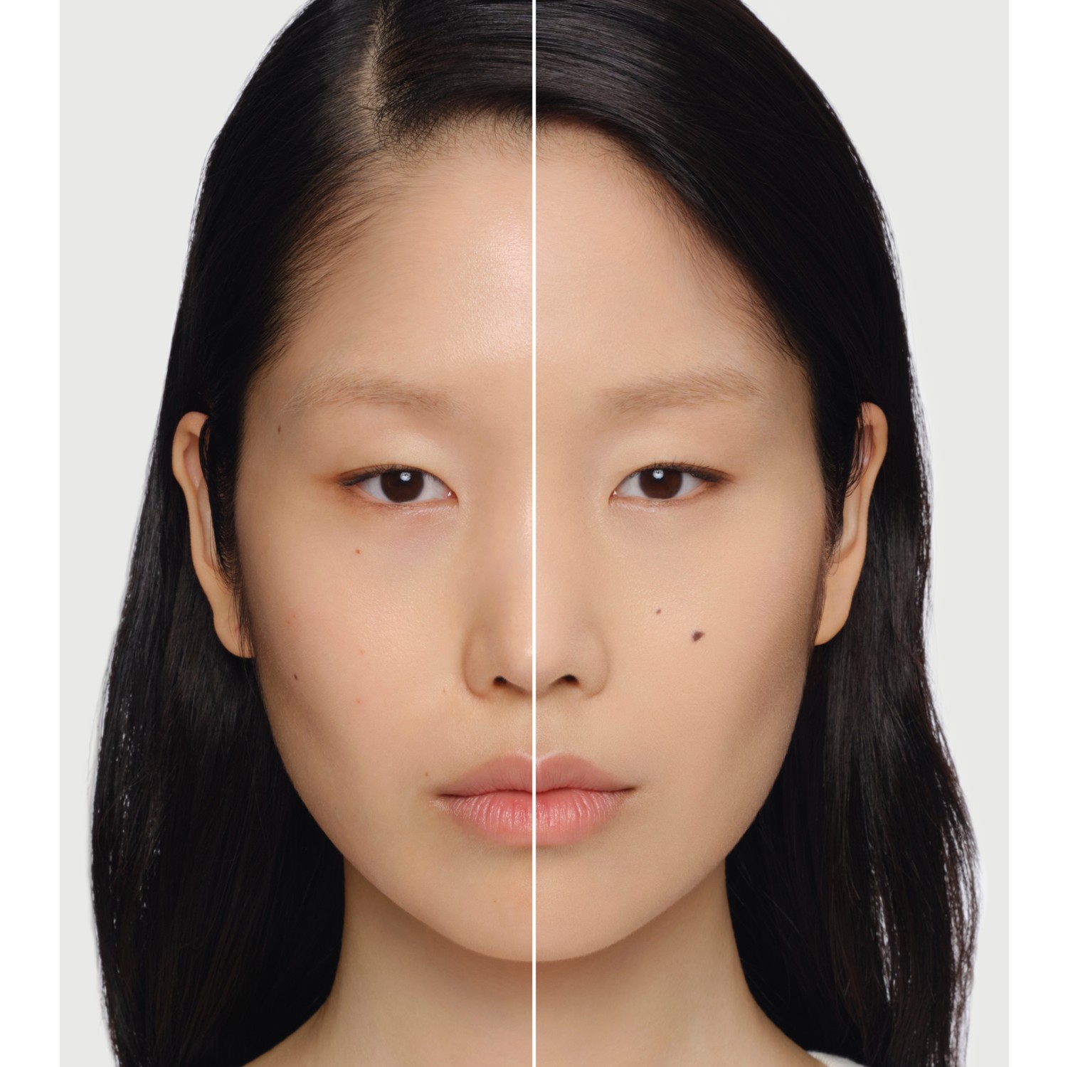 博柏利卓越持妆柔雾粉底液 – 浅暖色 40 号