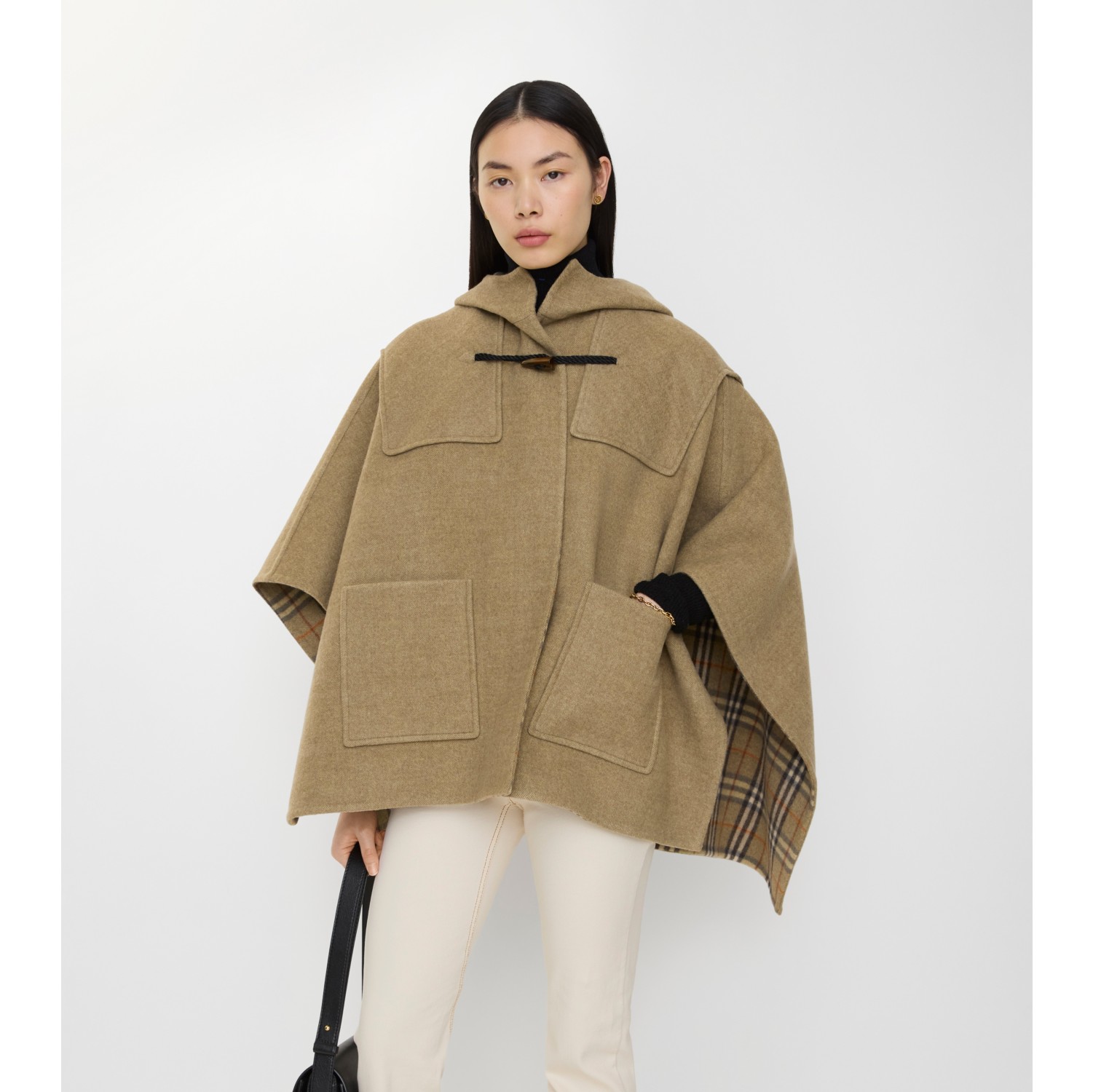 羊毛牛角扣斗篷