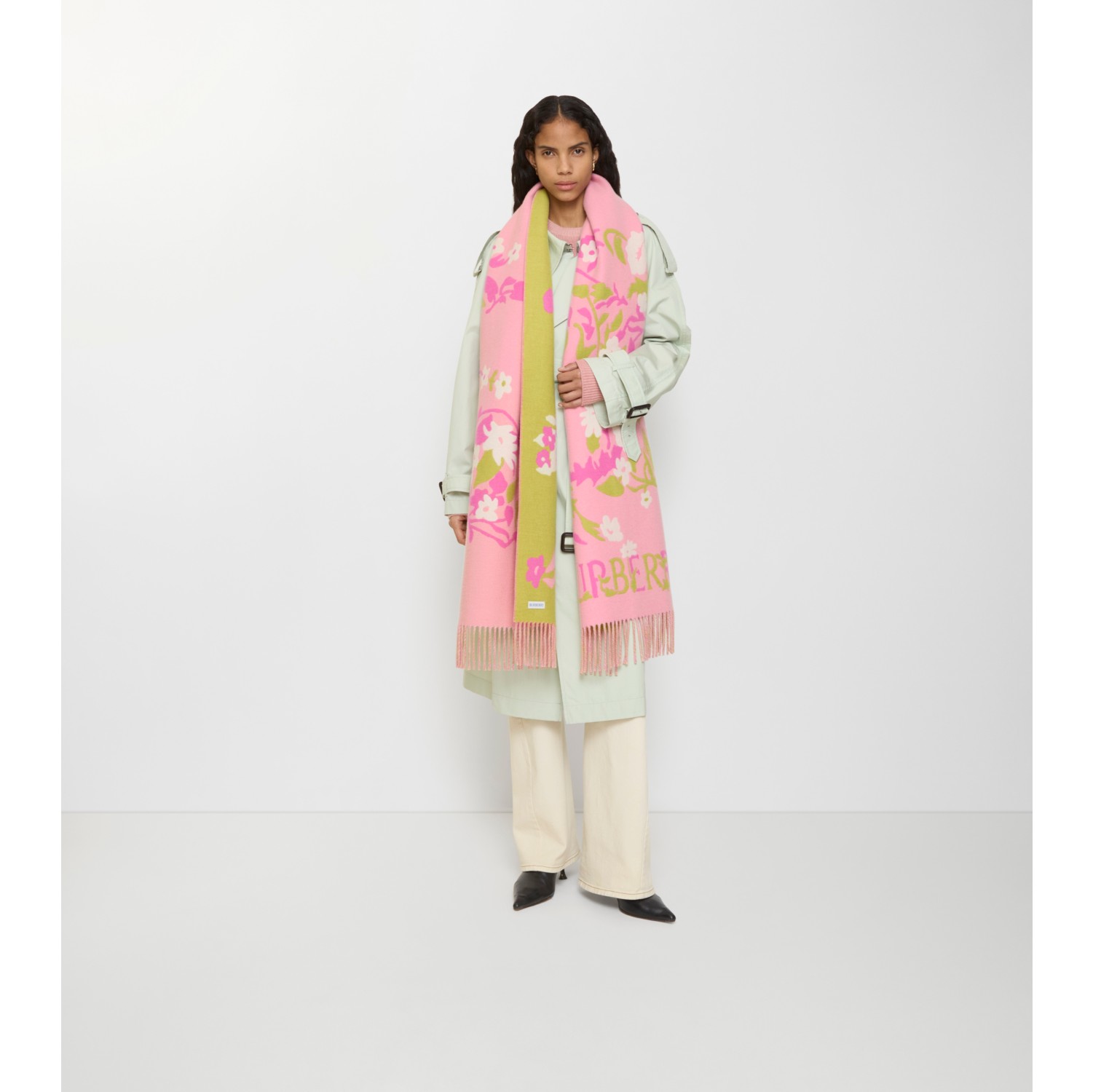 宽版花卉马术骑士徽标羊绒围巾