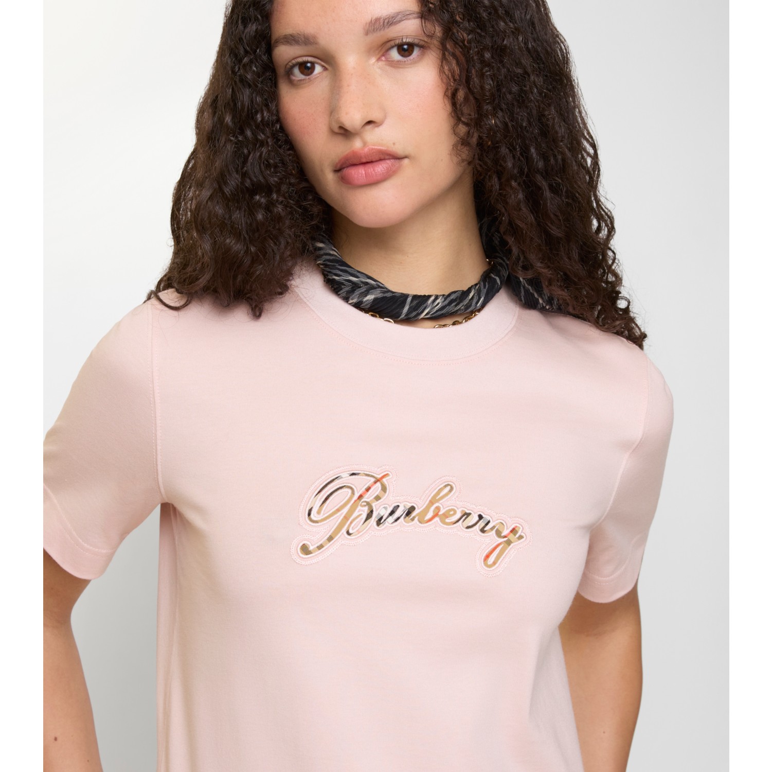 格纹草书风格徽标装饰棉质 T 恤衫