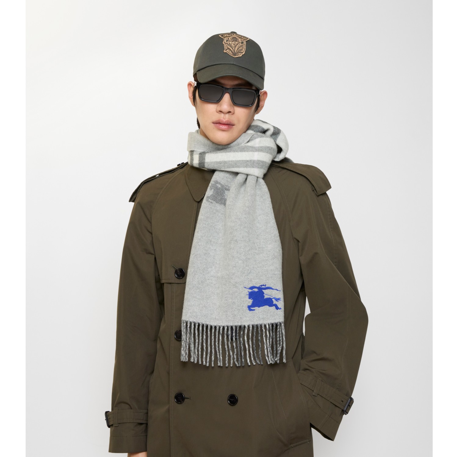 双面两用马术骑士徽标拼格纹羊绒围巾