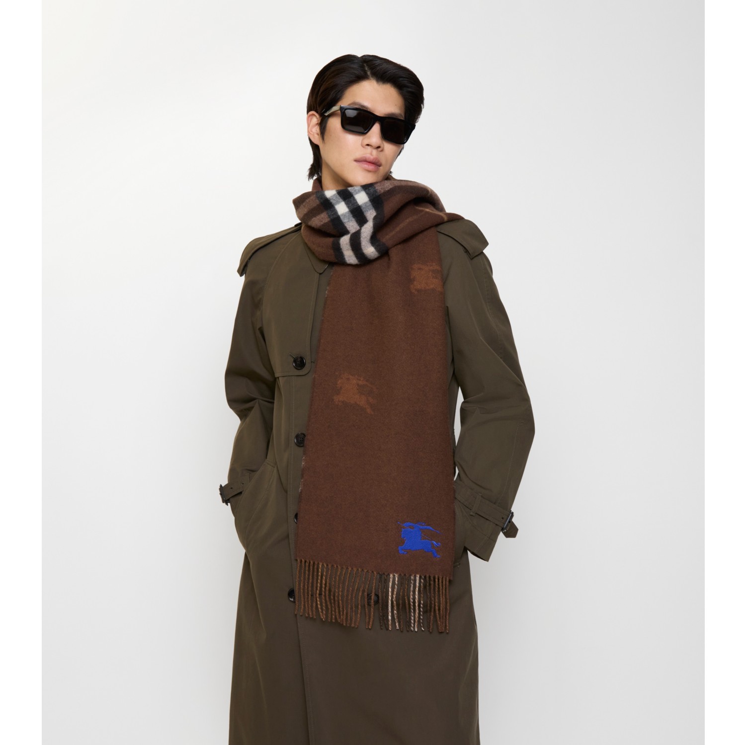 双面两用马术骑士徽标拼格纹羊绒围巾