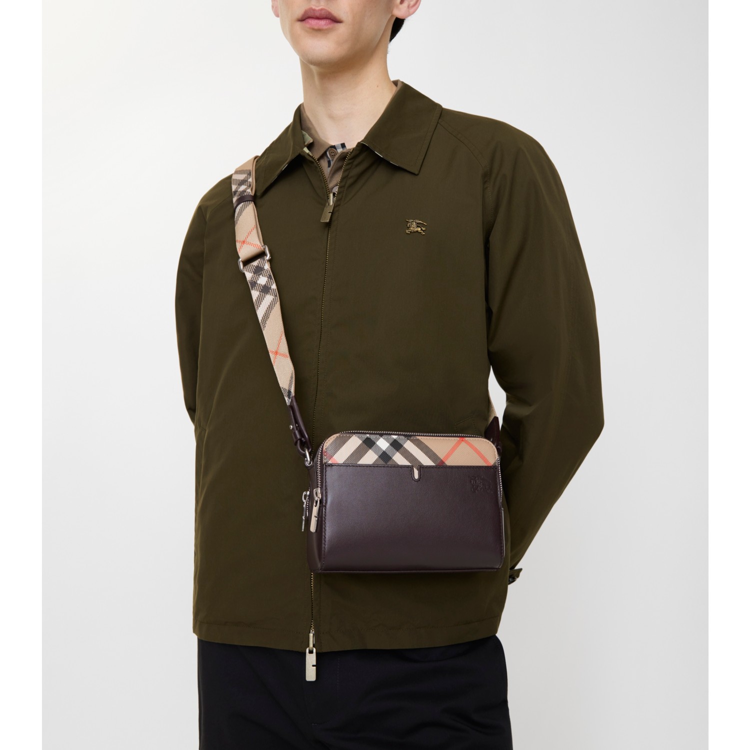 格纹元素斜背包