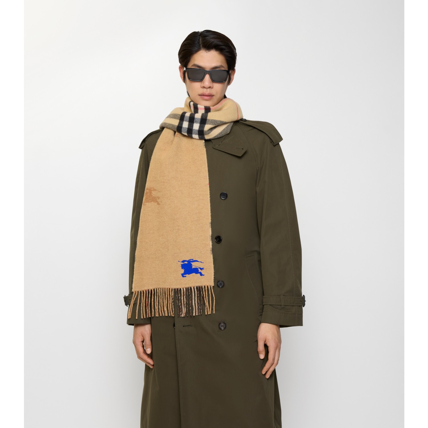 双面两用马术骑士徽标拼格纹羊绒围巾