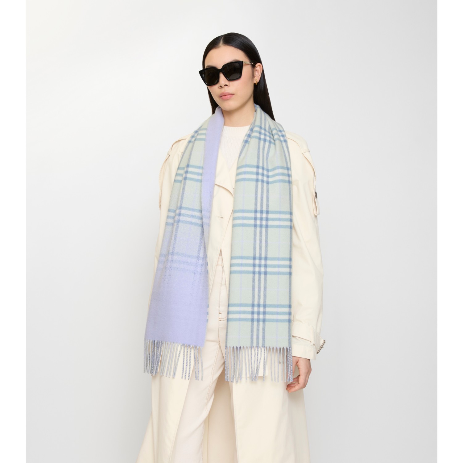 渐变格纹羊绒围巾