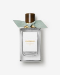 Burberry高定香氛系列，漫步温莎香氛瓶