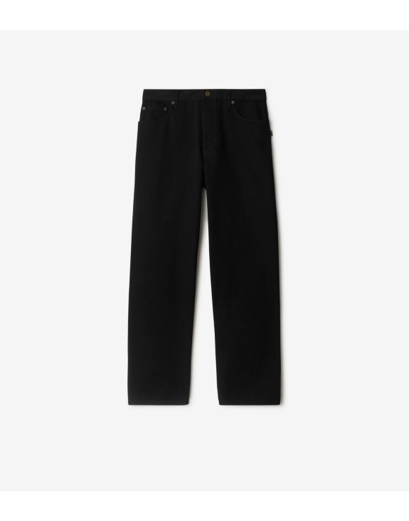 宽松版型牛仔裤