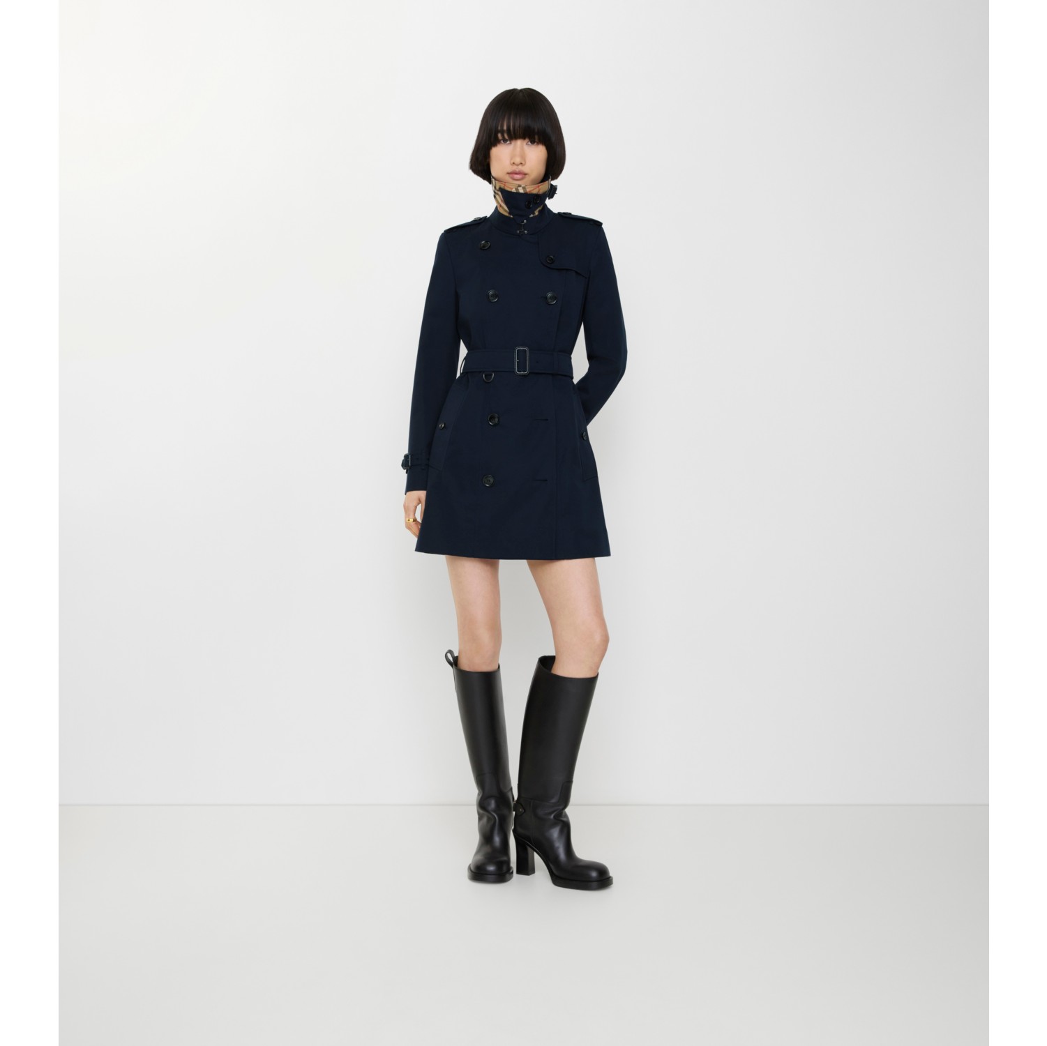 切尔西版型 – 短款 Heritage Trench 风衣