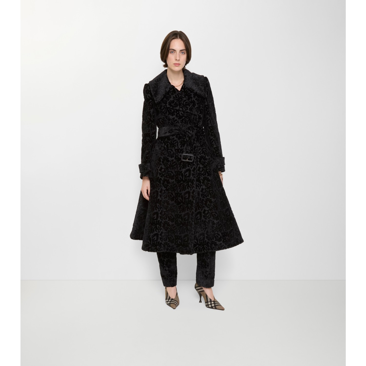 藤蔓装饰丝质混纺丝绒量裁大衣