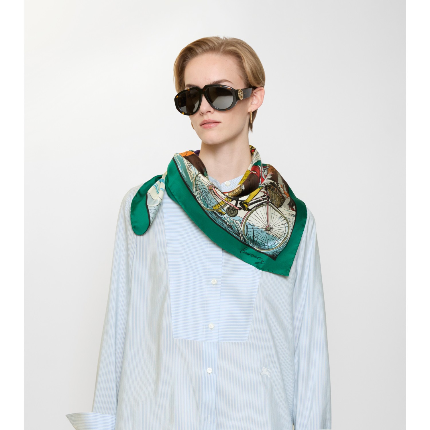 英伦风雨印花丝巾