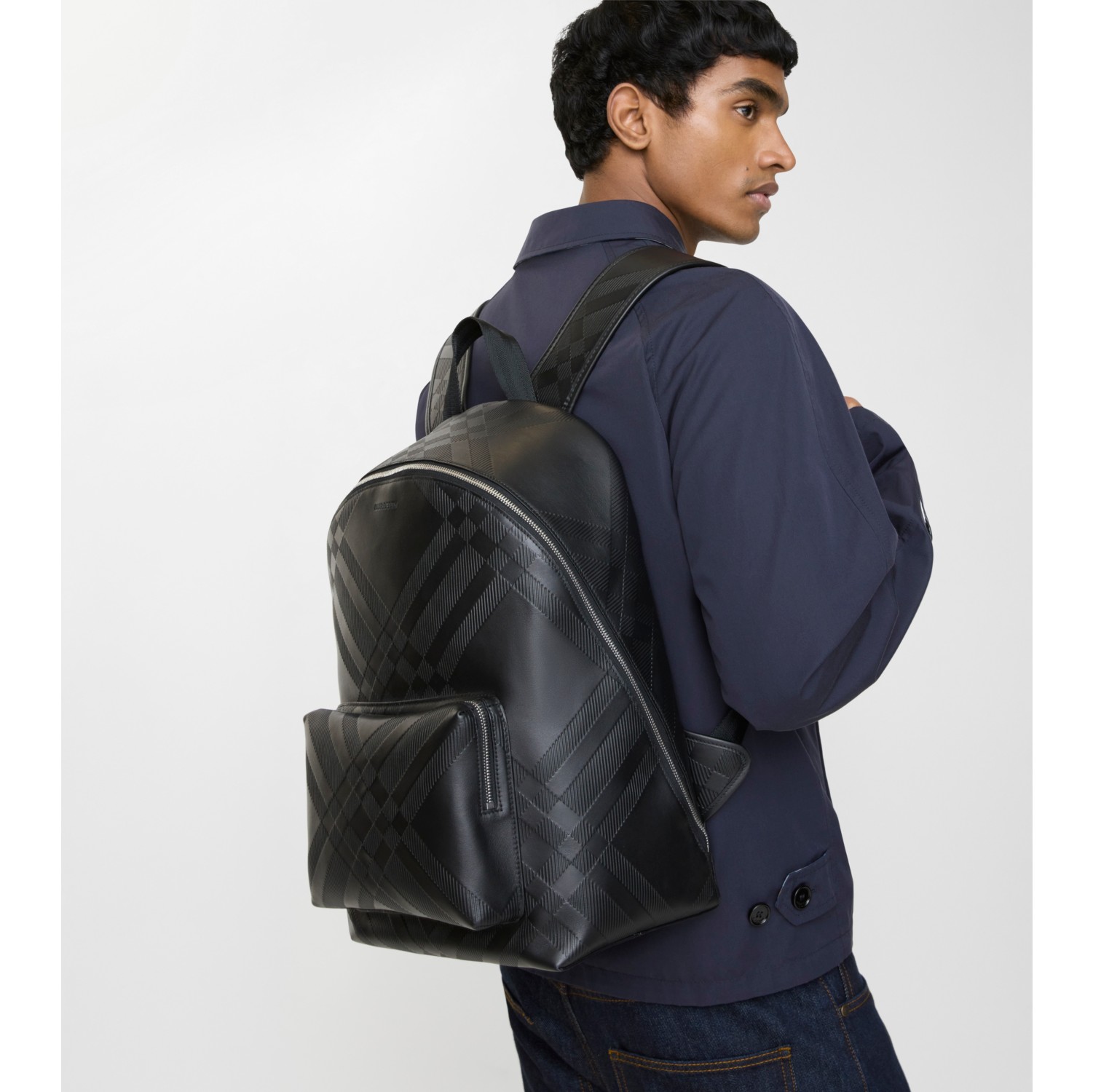 压花格纹双肩包