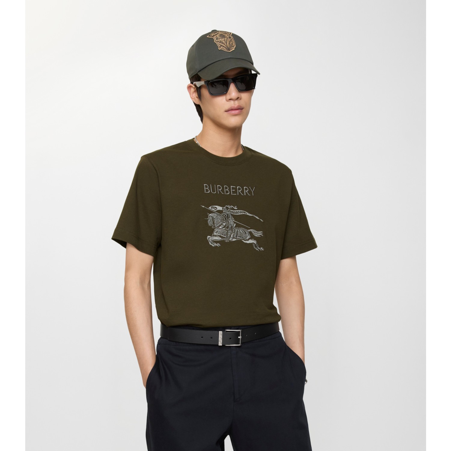 马术骑士徽标棉质 T 恤衫